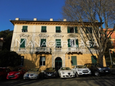  GENOVA Carignano Corso Mentana vendesi eleganti 8 vani ad. Villa Croce